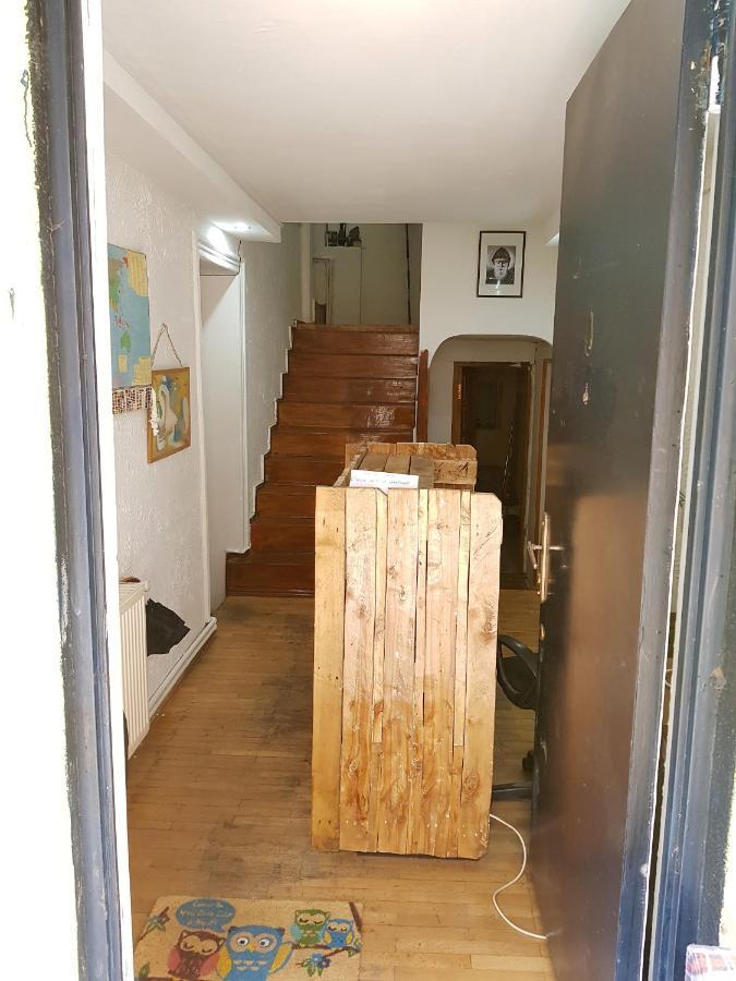 Backpackers Hostel Тбилиси Екстериор снимка