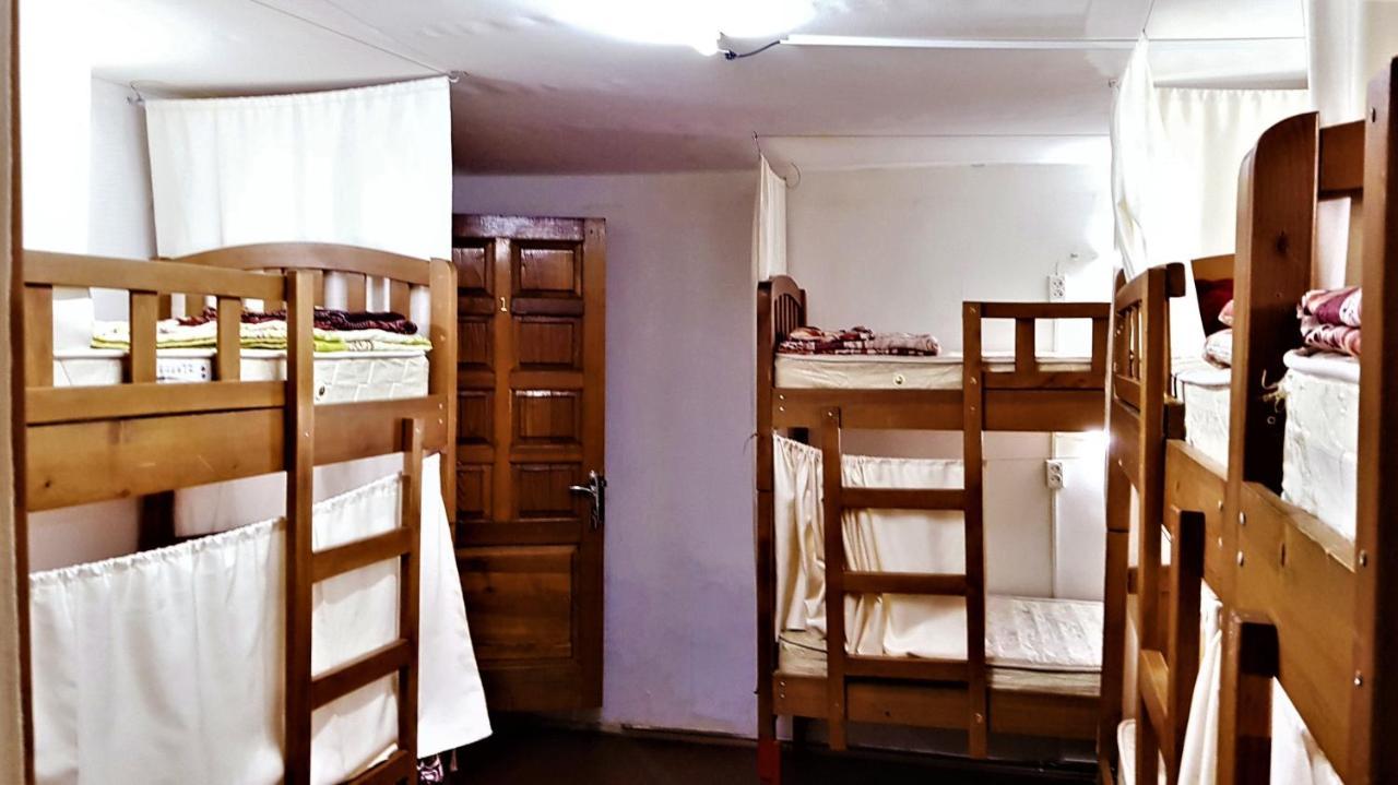 Backpackers Hostel Тбилиси Екстериор снимка