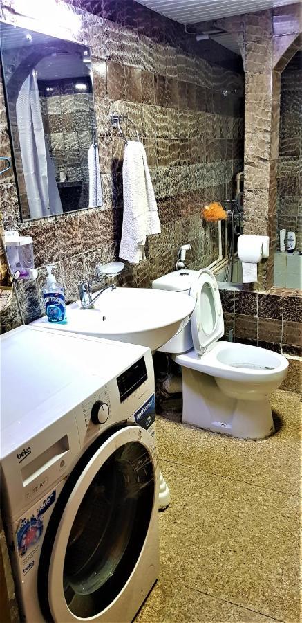 Backpackers Hostel Тбилиси Екстериор снимка