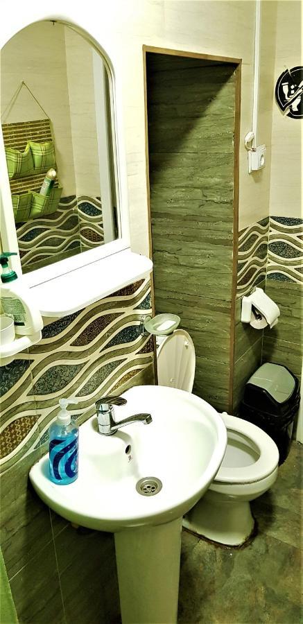 Backpackers Hostel Тбилиси Екстериор снимка