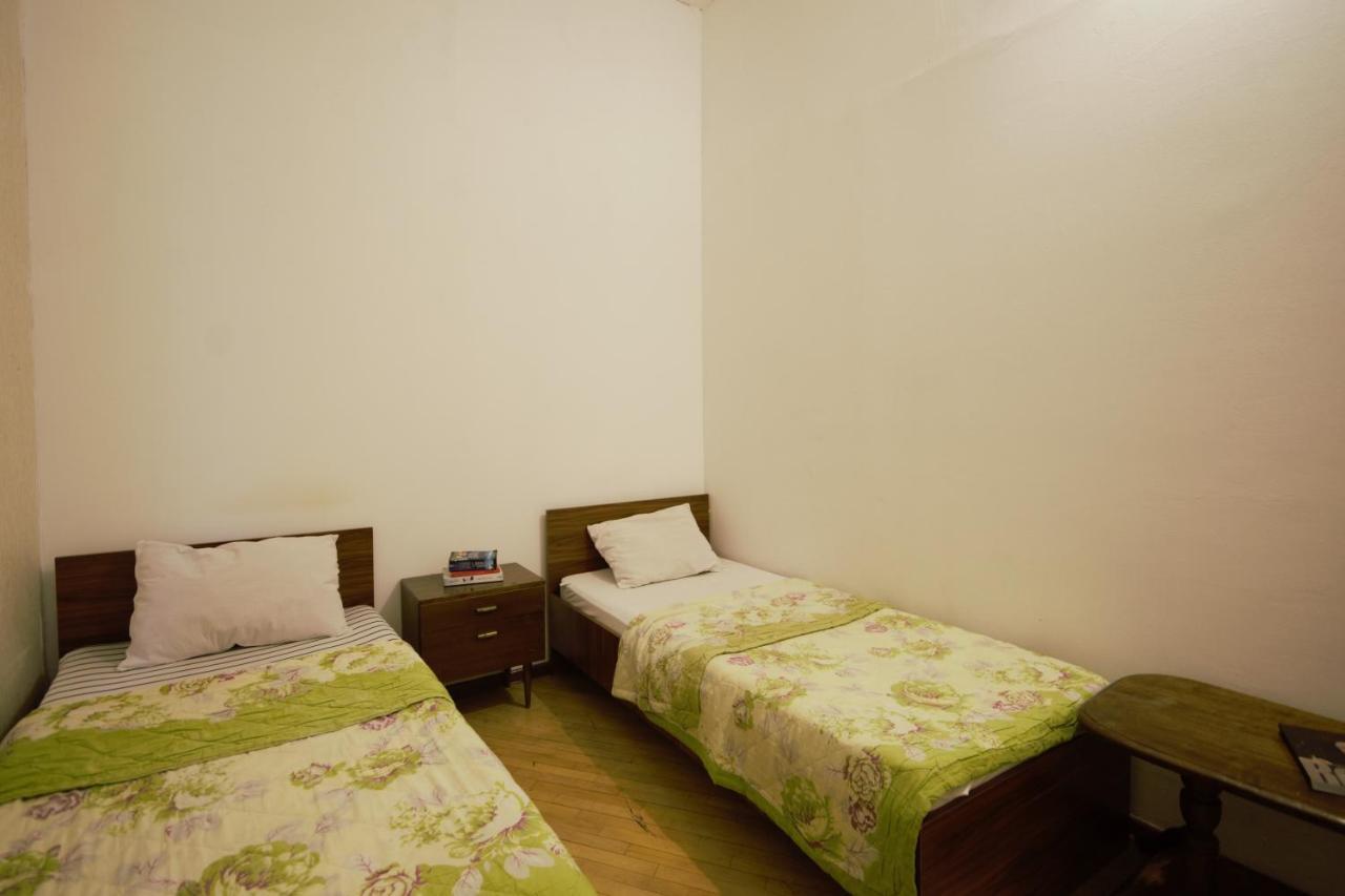 Backpackers Hostel Тбилиси Екстериор снимка